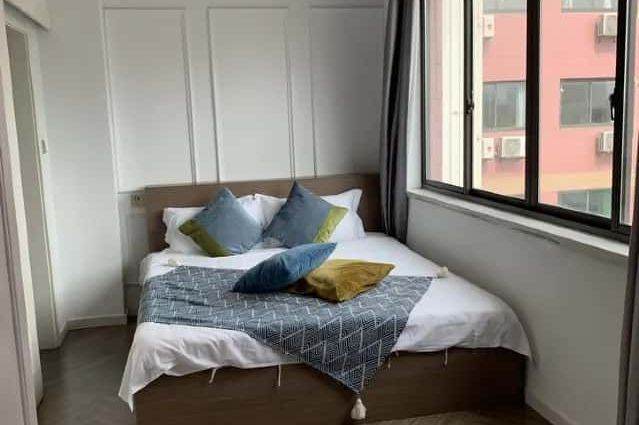 Modern 1br serviced apt Jing'an nr IAPM L1,2,10,12