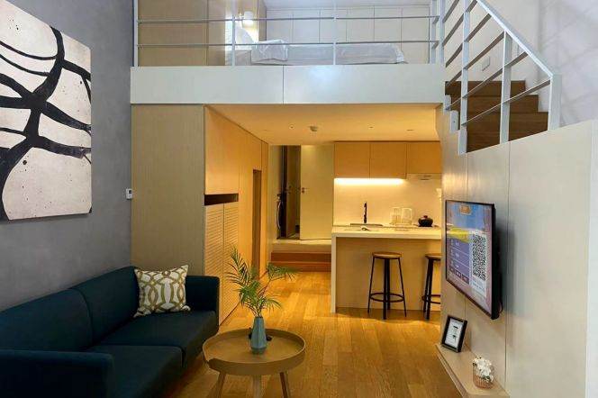 1BR loft near line 9/12 Jia'shan Rd and Jiao'tong Uni can long and short lease