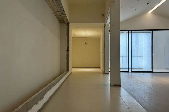 Subside street Individual Building nr ChangPing Road M7