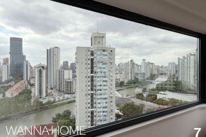 Amazing Curved Balcony+Panoramic Windows/Hanzhong Rd/Suzhou Creek/Bathtub/Large Storages/Cozy2br
