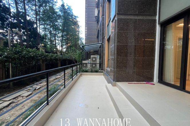 Spacious&Bright&Fabulous 2Bdrs 2Gardens/L2/15 Lou Shan Guan Rd/Greenery View/Huge basement/Parking