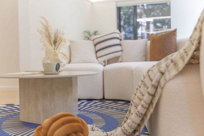 Big Yard,3Br& 2Baths, @Xinhua Rd.@jiaotong Uni,metro line 10