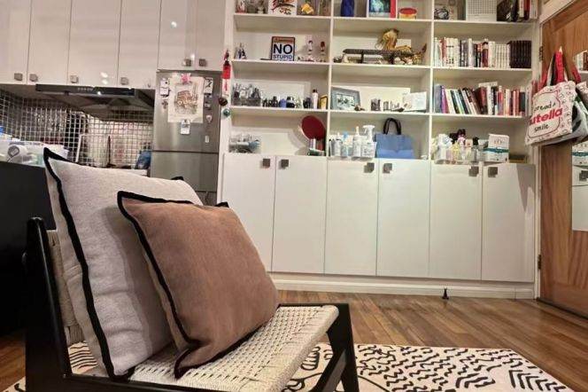 Wukang rd/Xingguo rd Cozy 1Br+Balcony @ L10/11