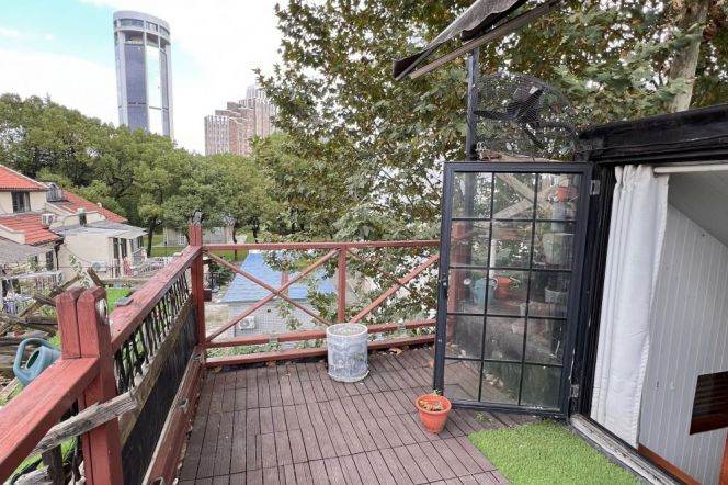 iapm lane house 2BR 2.5bath Top Rooftop Terrace 