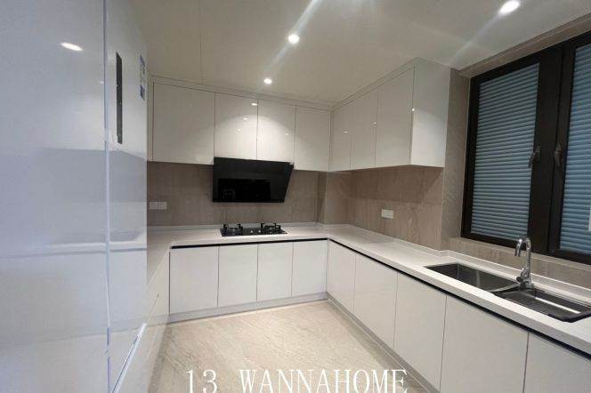 Spacious&Bright&Fabulous 2Bdrs 2Baths/L2/15 Lou Shan Guan Rd/Greenery View
