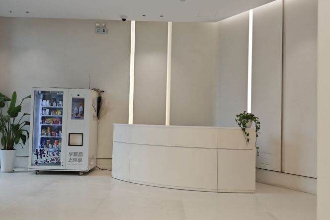 1br,New compound, Subway Football stadium, Key, 6.6K