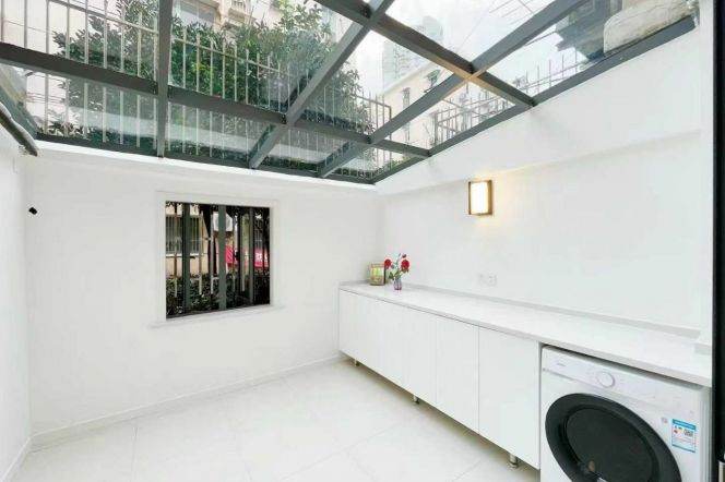 Sun room+1br 1lr/cozy&clean/nice location,Caoyang rd@L3/4/11/14