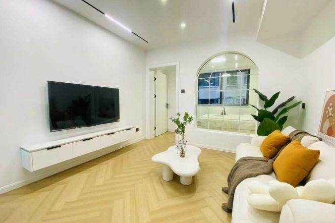 Zhongshan park cozy 1br 1lr@L2/3/4,central AC/big living room