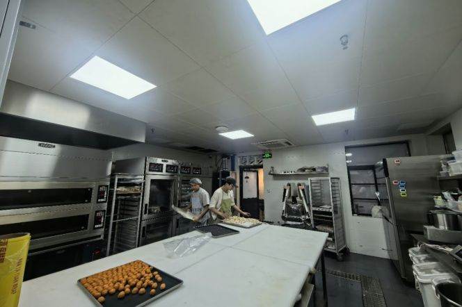 Subside street Light Meal Shops nr Shanghai Library M10