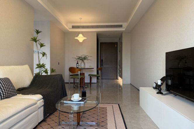 Luxury compound 3BR 2BA /  Spacious / Bright / Modern/ Quiet / Parking available  /Good view