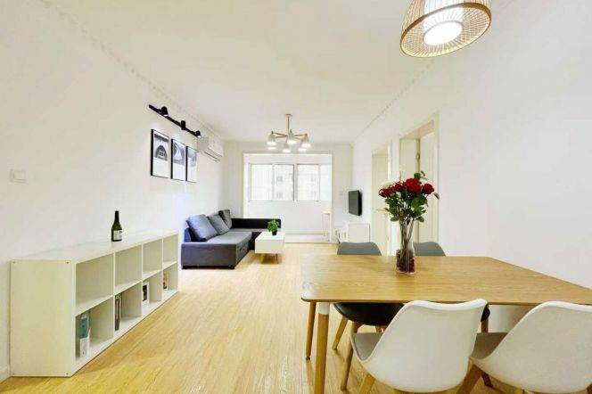 Spacious 2br 2lr/elevator/bright room,Caoyang rd@L3/4/11/14