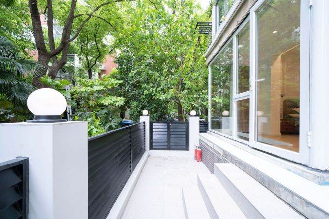 Garden-3Br,2baths,Suzhou river ,@brand new ,Parking,Longde station