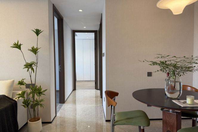 Luxury compound 3BR 2BA /  Spacious / Bright / Modern/ Quiet / Parking available  /Good view