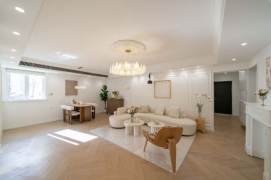 Spacious 3br Apt MTR Jiaotong university