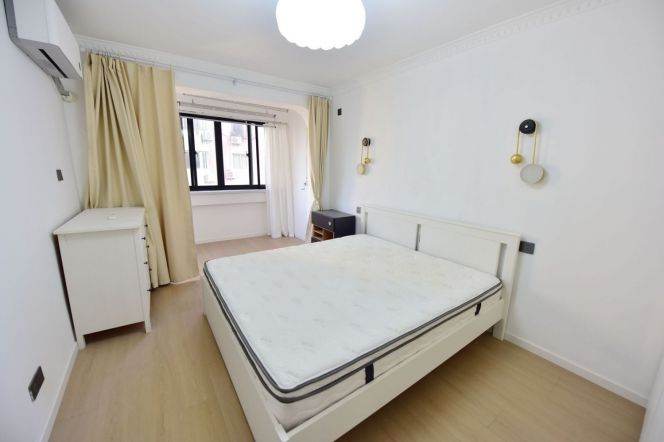 Valuable Gao'an/Hengshan Rd Brand-new 1BR with Balcony 10.5K 