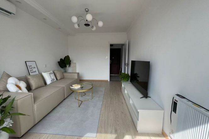 Elevator Spacious 1Br/2Lr/1Bt Close to L2/3/4 Zhongshan Park Station 