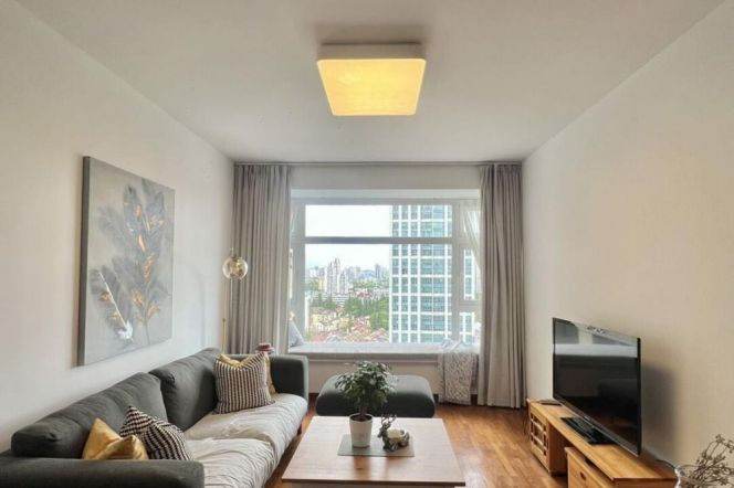 Morden 2brs with balcony  beside famous IAPM