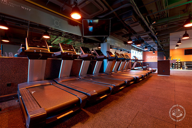 orangetheorytreadmillswithmonitors