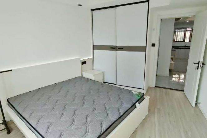 Full furnished 1br/2living & elevator @Zs Park & Line 2/3/4