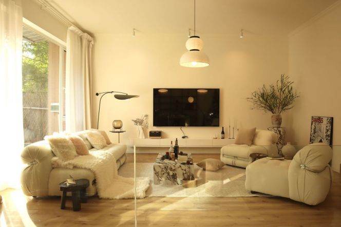 modern 4brs lane house floor heating nice garden in Hong qiao only 37K 