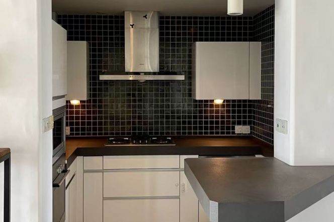 Designer's apartment on Suzhou Creek - 2BR + 2Bath+study