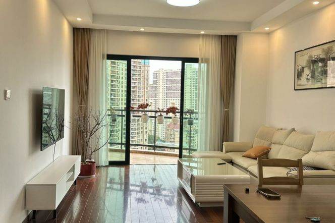 modern 2brs open balcony nice river view in Lujiazui line 2,9,14 only 18K