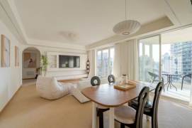 Prime  Cream-Toned 3Beds in Ladoll , West Nanjing  Road  /Don’t Miss Out