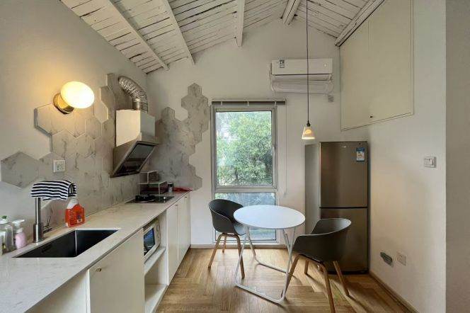 Bright duplex 1BR APT Green view JT university 8k