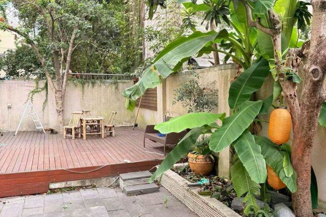 Big Garden House 2br/2bt in west Jianguo Road