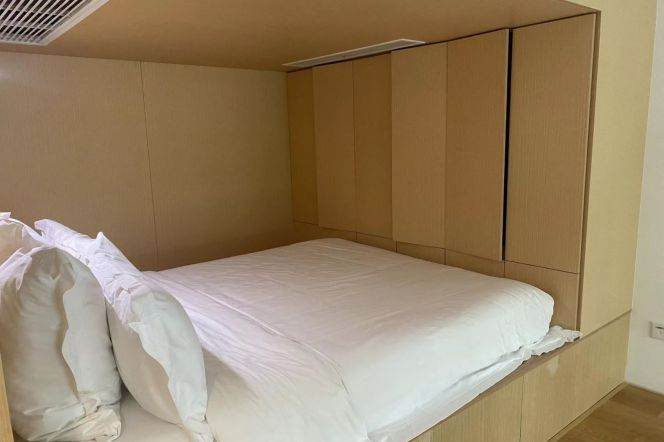 1Loft in old Xu'hui near line 9/12 Jia'shan Rd can accept 2 months and above leasing