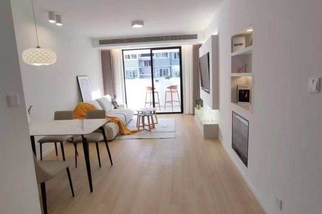 Furnished 2br w/ Balcony -Gubei