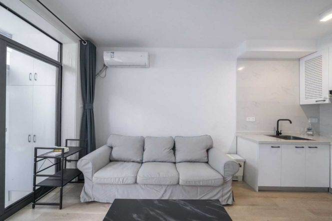 Valuable/Newly Yongjia/Xiangyang Rd 2BR with Patio 8.5K 