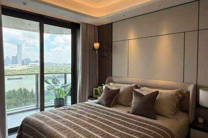 brand new 2 brs service aparment beside Huang pu river 27K