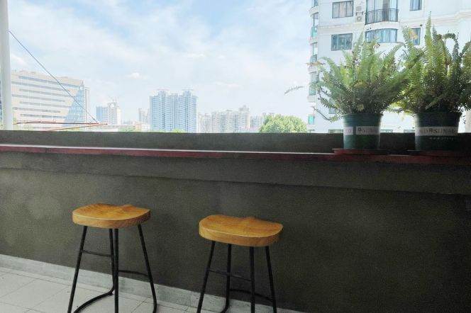 Elevator Spacious 1Br/2Lr/1Bt+Outdoor Balcony@L2/3/4 Zhongshan Park Station 