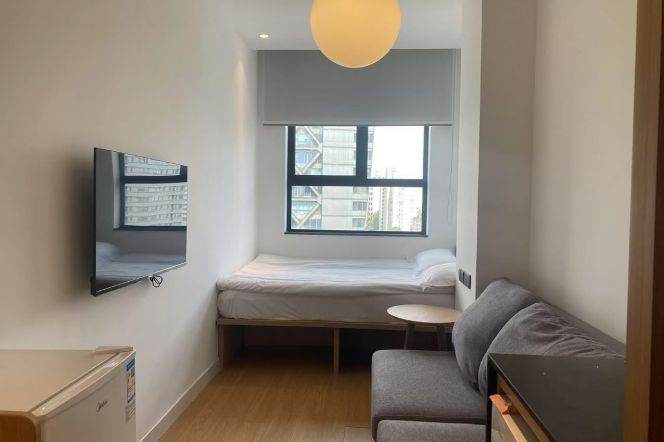 1Studio near line 8 and convenient to Fu'dan and Tong'ji Uni can long and short lease