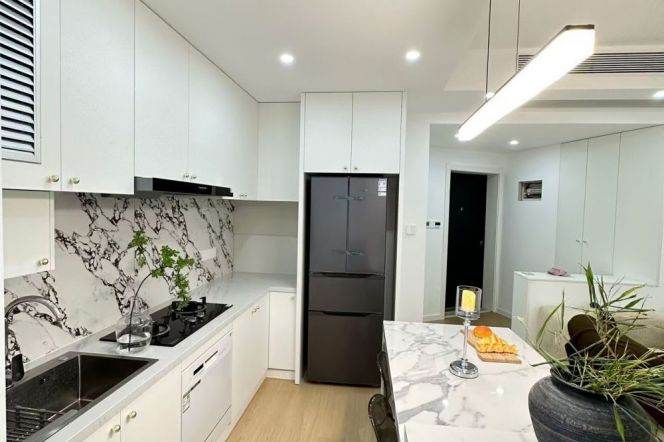 2 Brs, 2 Baths, 120 sqm, Floor Heating/Central ac, Newly renovated @ Changshou rd L7&13