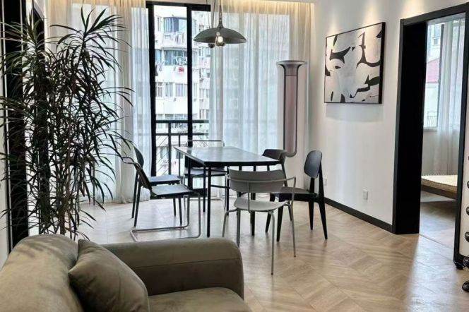 Elevator 2br near Jiangsu Rd M2/11