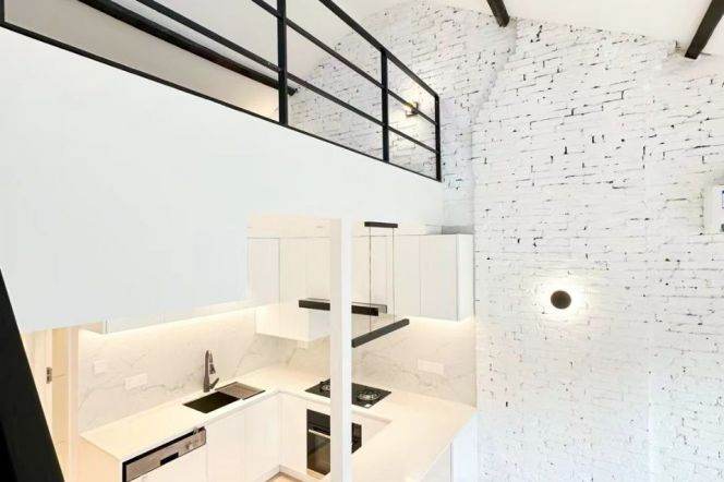 Duplex 3br with Terrace near iapm,Line 1/9/10/12 South Shanxi Road St.，Jiashan Road