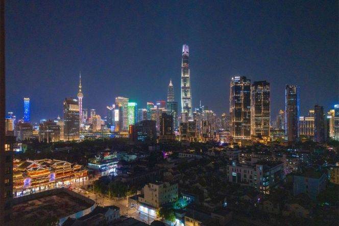 145㎡ 3BR 2BA High-Floor Residence w/Panoramic Views nr Yu Garden