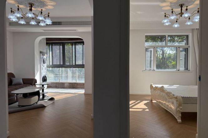 2BR 1BA /  Spacious / Bright / Modern/ Quiet /Great compound  / elevator