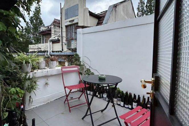 Duplex 3br with Terrace near iapm,Line 1/9/10/12 South Shanxi Road St.，Jiashan Road