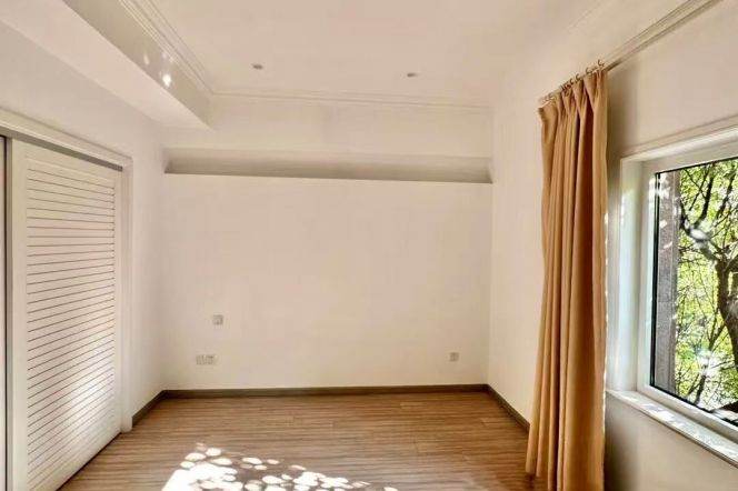 Decent 2Brs in Justin Court XingGuo Rd