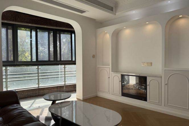 2BR 1BA /  Spacious / Bright / Modern/ Quiet /Great compound  / elevator