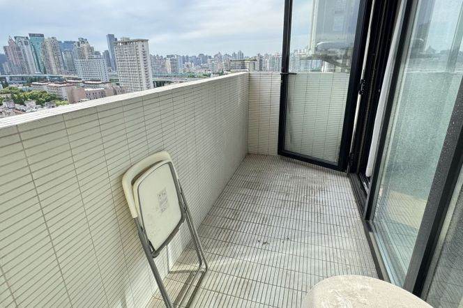 3brs2lrs2baths/160sqm/luxury/Xinhua rd /big balcony/Jiaotong University