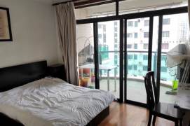 ECNU Bright balcony room zhong shan park 2/3/4 west yan an lu3/4