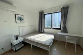 Bright window nice bedroom price 3.5K West Nanjing Road