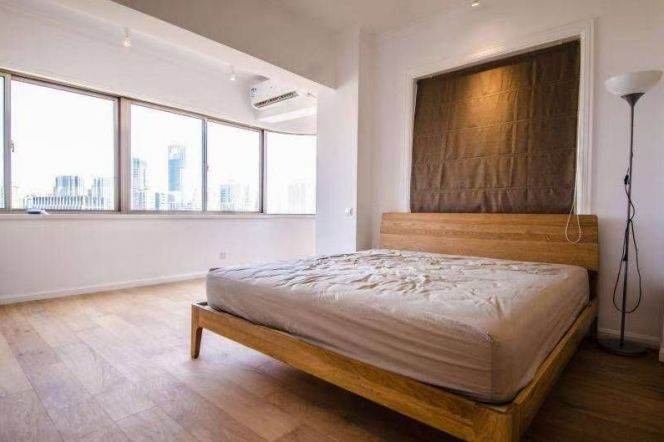 south Shaanxi rd 3br2bath160sqm