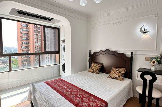 3 Bedrooms near Line 15 East Wuwei Rd station