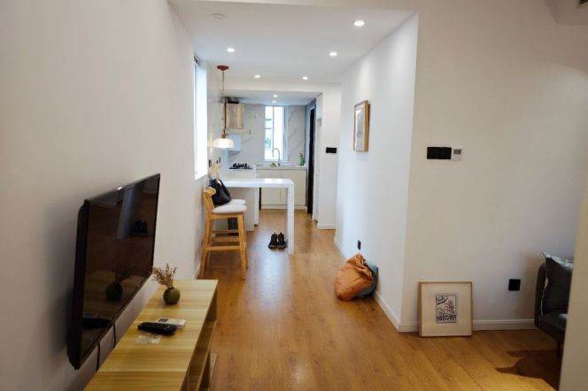 Lovely 1 BR 1 LR / modern decor / green view / near IAPM 