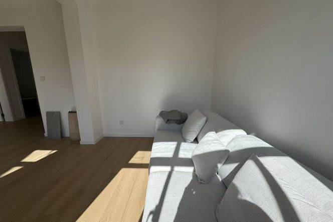 2brs2lrs1bath/one big balcony/nice view/Xinhua rd